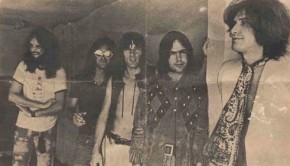 The Kinks - John Gosling, Dave Davies, Mick Avory, John Dalton and Ray Davies